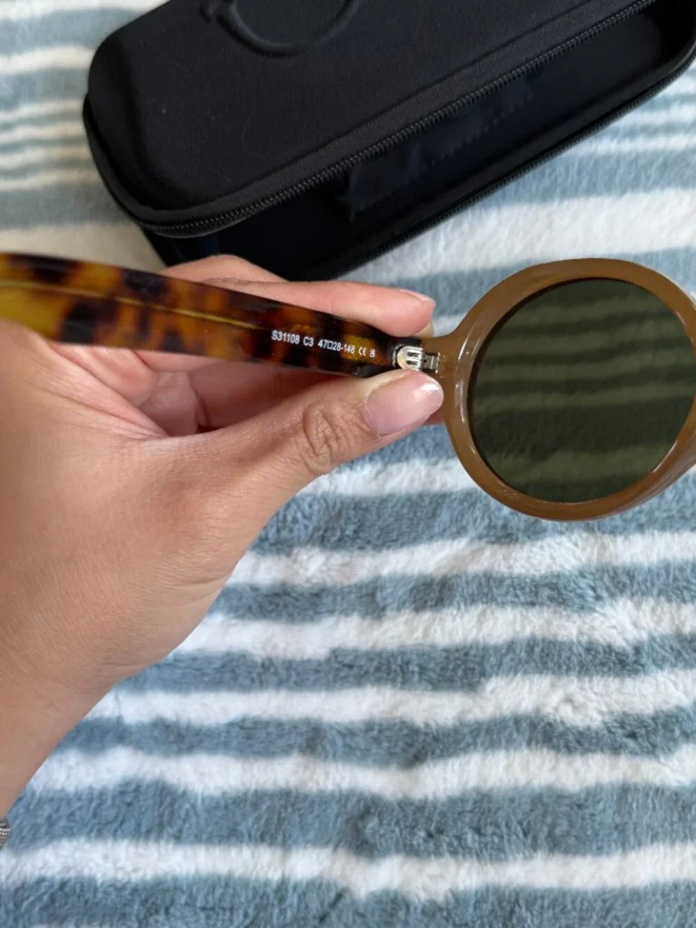 Bold Round Frame Taupe Sunglasses